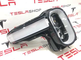 фара правая Rivian R1T 1 поколение 2022, PT00000464H, C300000464-L