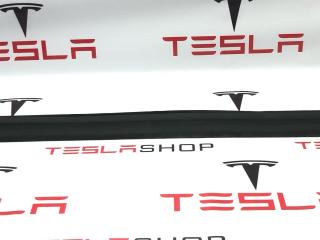 Уплотнитель порога Rivian R1T 1 поколение 2022, PT00002356, PT00002361