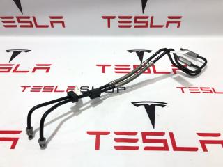 трубка тормозная Rivian R1T 1 поколение 2022, PT00045073H