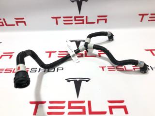 Патрубок системы охлаждения (RIVIAN R1T) Rivian R1T 1 поколение 2022, PT00061707-D