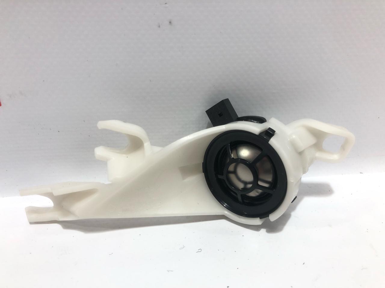 динамик высокочастотный (пищалка) Rivian R1T 1 поколение 2022, PT00016444-B, PTY0113626 - фото №1