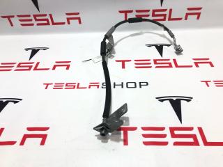 шланг тормозной Rivian R1T 1 поколение 2022, PT00000709-J01