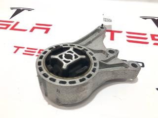 кронштейн двигателя Rivian R1T 1 поколение 2022, PT00155838-D, PT00043514-F, PT00046119-F, PT00043513-F, PT00002848-J