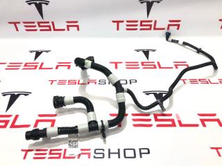 Патрубок системы охлаждения (RIVIAN R1T) Rivian R1T 1 поколение 2022, PT00061709-E