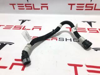 Патрубок системы охлаждения (RIVIAN R1T) Rivian R1T 1 поколение 2022, PT00061736-D