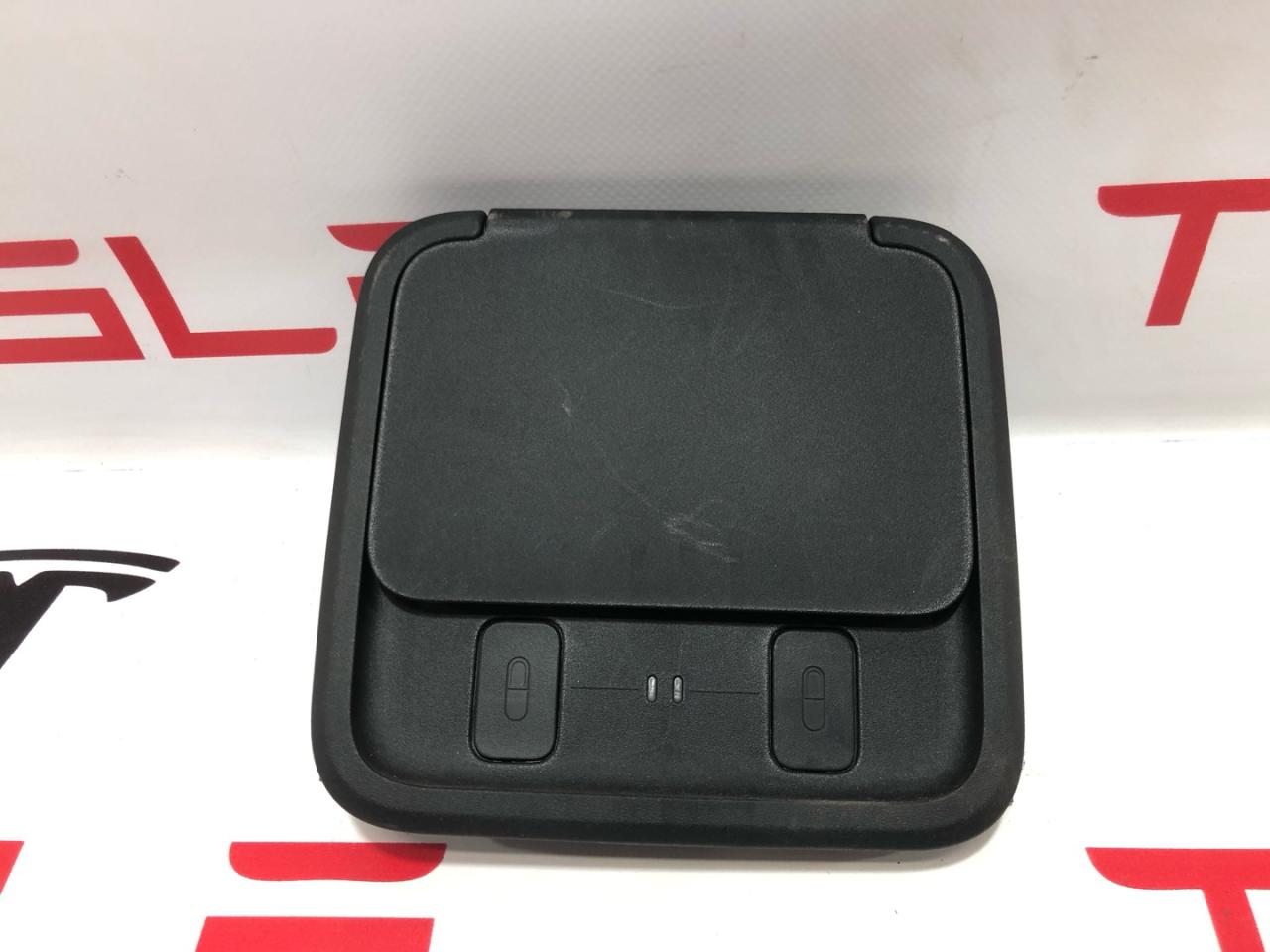 блок управления (другие) Rivian R1T 1 поколение 2022, PT00000351-H, PT00000372-E - фото №1