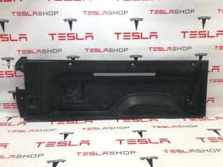 Накладка багажника внутренняя (пластик) Rivian R1T 1 поколение 2022, PT00000468, PT00000351-H, PT00016620