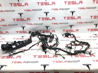 Электропроводка центральной панели Rivian R1T 1 поколение 2022, C100061770-E, PT00055484A.1