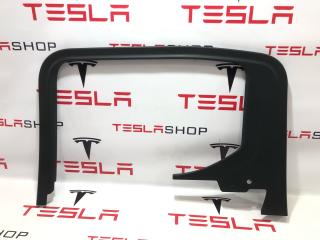 накладка двери внутренняя задняя правая Rivian R1T 1 поколение 2022, PT00001264-G