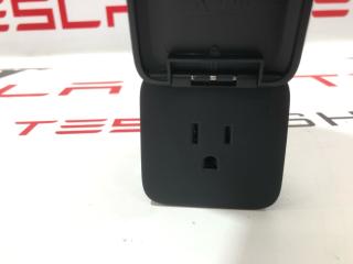 Розетка Rivian R1T 1 поколение 2022, PT00015893-C