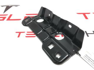 Кронштейн крепления потолка и панорамного стекла Rivian R1T 1 поколение 2022, PT00017957-H-001, 35523419, 62994C