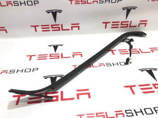 Накладка капота Rivian R1T 1 поколение 2022, PT00015809-D, PT00015800