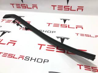 Накладка капота Rivian R1T 1 поколение 2022, PT00015808D