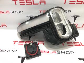 фара (запчасти) прав. Rivian R1T 1 поколение 2022, PT00000464H, C300000464-L