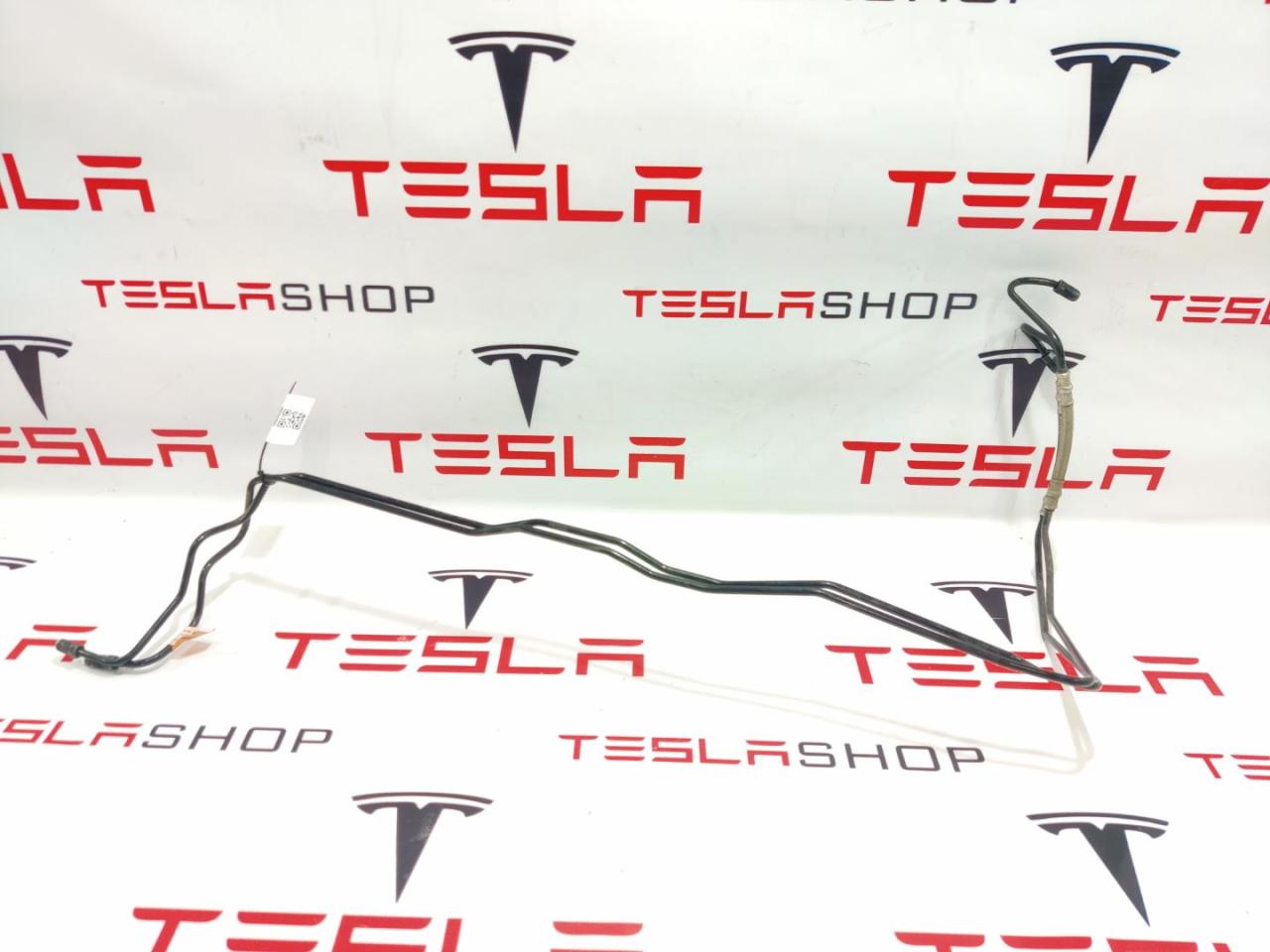 трубка тормозная Tesla Model X 1 поколение 2019, электро, 1027711-00-E - фото №1