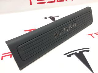 накладка на порог Rivian R1T 1 поколение 2022, PT00001390