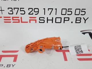 Крепление высоковольтных проводов двигателя Tesla Model 3 1 поколение 2019, 11008991-00-B