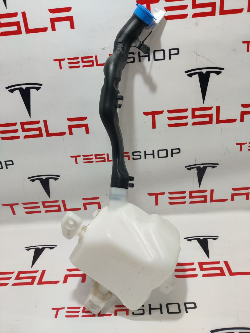 бачок омывателя Tesla Model X 1 поколение 2016, 1056761-00-B, 1056768-00-B, 1056767-00-B - фото №1