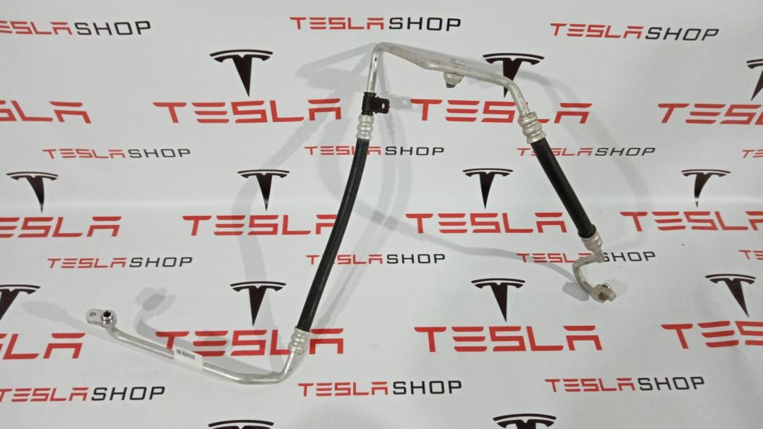 Трубка радиатора кондиционера Tesla Model S 1 поколение 2015, 6007386-00-B - фото №1