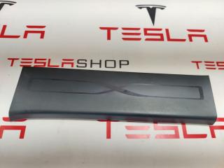 Накладка дверного порога Tesla Model X 1 поколение 2016, 1053189-00-F