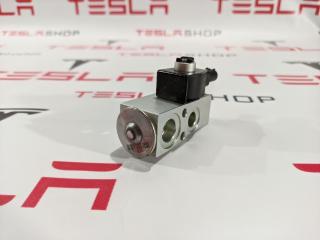 расширительный клапан кондиционера Tesla Model 3 1 поколение 2019, 1101878-00-A