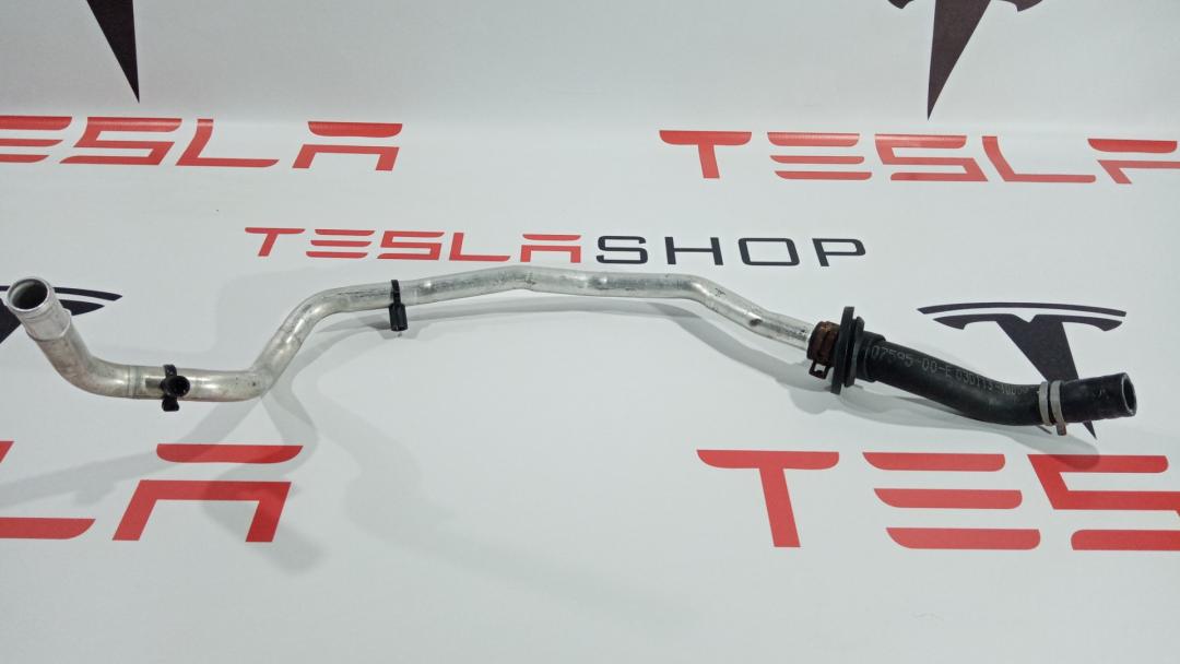 Трубка охлаждения мотора Tesla Model S 1 поколение 2015, 6007595-00-E - фото №1