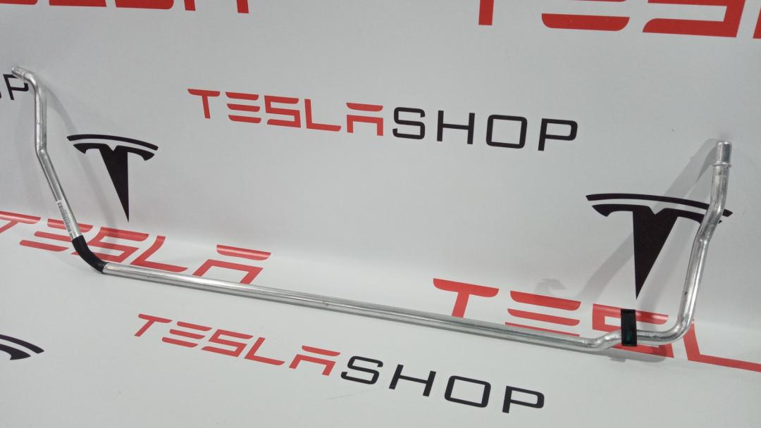 Шланги охлаждающей жидкости Tesla Model S 1 поколение 2015, 1018474-00-C - фото №1