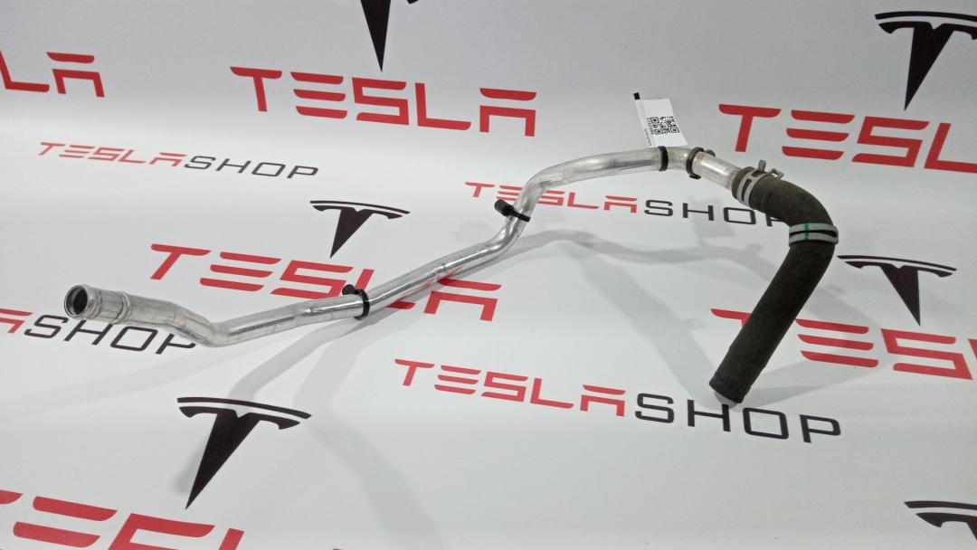 трубка кондиционера Tesla Model S 1 поколение 2014 - фото №1