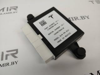 Блок управления стояночным тормозом и парктрониками Tesla Model S 1 поколение [рестайлинг] 2018, 1100308-00