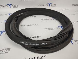 уплотнитель Tesla Model S 1 поколение [рестайлинг] 2018, 6009582-00