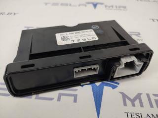 Блок контроля стояночного тормоза Tesla Model S 1 поколение [рестайлинг] 2018, 1007618-00