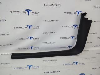 Накладка декоративная стойки А внутренняя левая нижняя Tesla Model Y 1 поколение 2021, 1494619-00