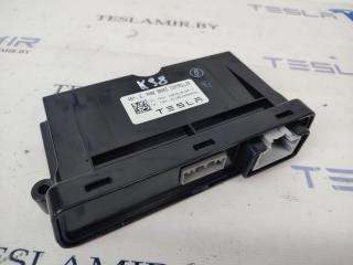 Блок контроля стояночного тормоза Tesla Model S 1 поколение [рестайлинг] 2017, 1007618-00