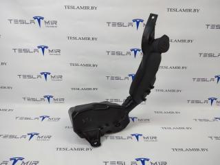 бачок омывателя Tesla Model Y 1 поколение 2021, 1490400-00, 1497892-00