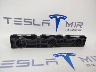 Кронштейн порога Tesla Model S 1 поколение [рестайлинг] 2017, 1003691-00