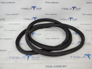 уплотнитель Tesla Model S 1 поколение [рестайлинг] 2017, 6009582-00