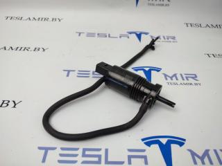 Насос (моторчик) бачка омывателя Tesla Model 3 1 поколение 2020, 1110164-00