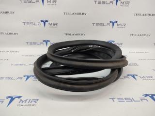 уплотнитель Tesla Model S 1 поколение [рестайлинг] 2017, 6009582-00