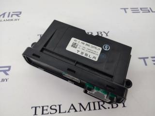 Блок контроля стояночного тормоза Tesla Model S 1 поколение [рестайлинг] 2017, 1007618-00