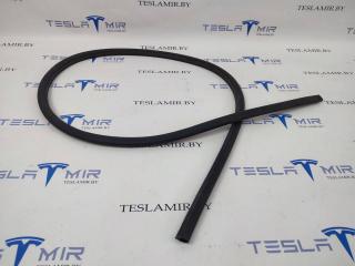 уплотнитель двери Tesla Model 3 1 поколение 2022, 1090493-00, 1090494-00