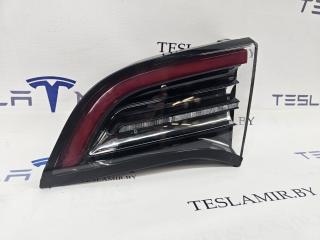 фонарь крышки багажника правый Tesla Model 3 1 поколение 2023, 1077402-00, 1077404-00, 1502089-00, 1077402-96