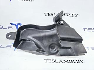 планка под капот Tesla Model 3 1 поколение 2021, 1081695-00
