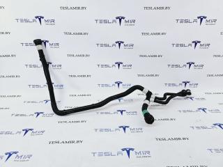 Шланг системы охлаждения теплообменник (Chiller)-батарея Tesla Model Y 1 поколение 2021, 1521493-00, 1501293-00