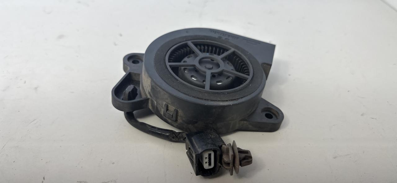 вентилятор охлаждения отсека электроники Acura RDX 3 поколение 2019, 2.0 л., бензин, АКПП, белый, передний привод, 31651TJBAO20M1 - фото №1