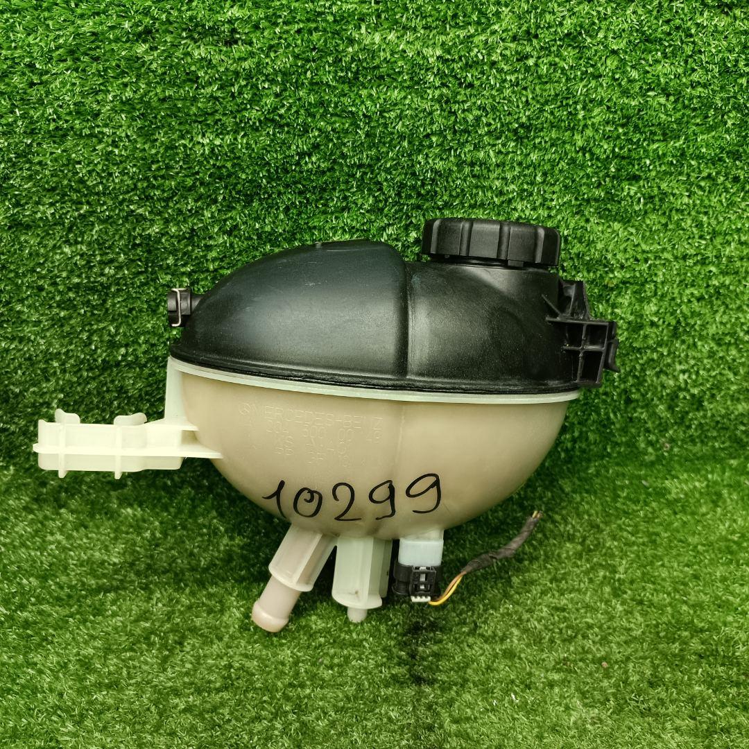 бачок расширительный Mercedes-Benz C-Класс W204/S204 W204.008 2008, 2.2 л., CDi, OM 646.811, дизель, АКПП, седан, задний привод, правый руль, A2045000049 - фото №1