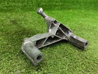 кронштейн (крепление) Mercedes-Benz C-Класс W204/S204 W204.008 2008, 2.2 л., CDi, OM 646.811, дизель, АКПП, седан, задний привод, правый руль, A6460160038