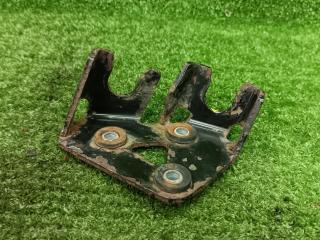 кронштейн (крепление) SsangYong Actyon 2 NEW 2 поколение SUV 2011, 2.0 л., D20DTF, дизель, АКПП, sai-silent silver, внедорожник 5 дв., полный привод, правый руль