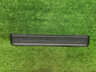 накладка на порог внутренняя Kia Sportage 3 поколение 2013, 2.0 л., D4HA, дизель, МКПП, 1k-black pearl, внедорожник 5 дв., полный привод, правый руль, 858833U010