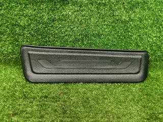 накладка на порог внутренняя Kia Sportage 3 поколение 2013, 2.0 л., D4HA, дизель, МКПП, 1k-black pearl, внедорожник 5 дв., полный привод, правый руль, 858883U010