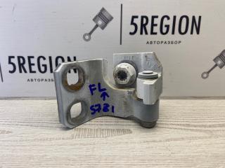 петля двери Alfa Romeo Stelvio 1 поколение 949 2018, 2.0 л., бензин, АКПП, полный привод